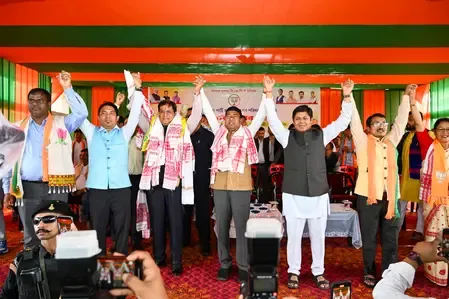 Sarbananda Sonowal Critiques Congress, Advocates for BJP in Assam Elections