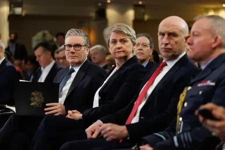 Britain Calls for Unified Diplomatic and Economic Action on Hormuz Crisis