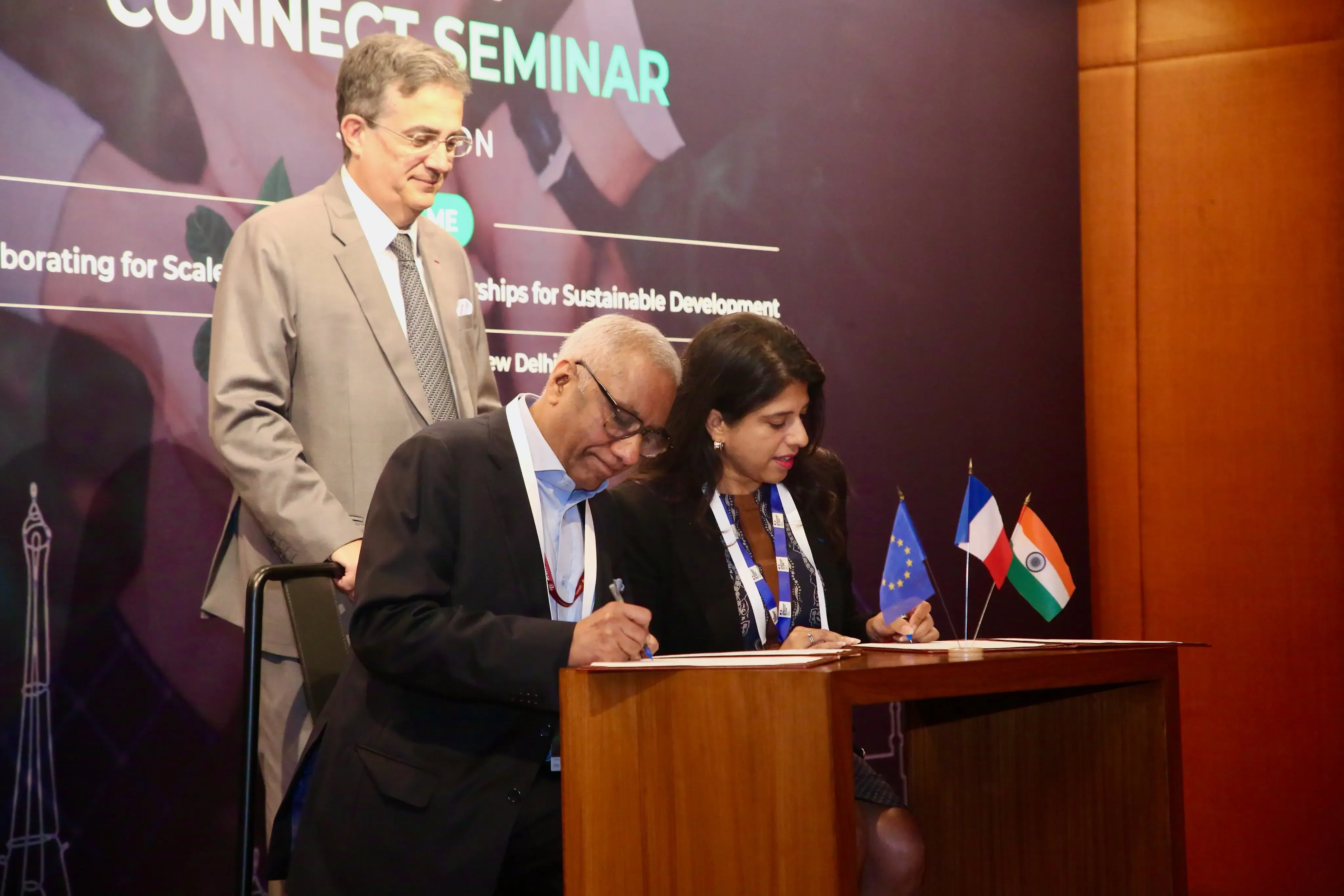 How are Atal Innovation Mission and IFCCI Scaling Up Tinkering Labs Across India?