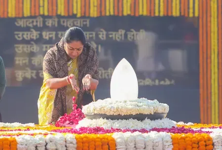 अटल जी के विचार हमारे लिए आदर्श हैं: सीएम रेखा गुप्ता