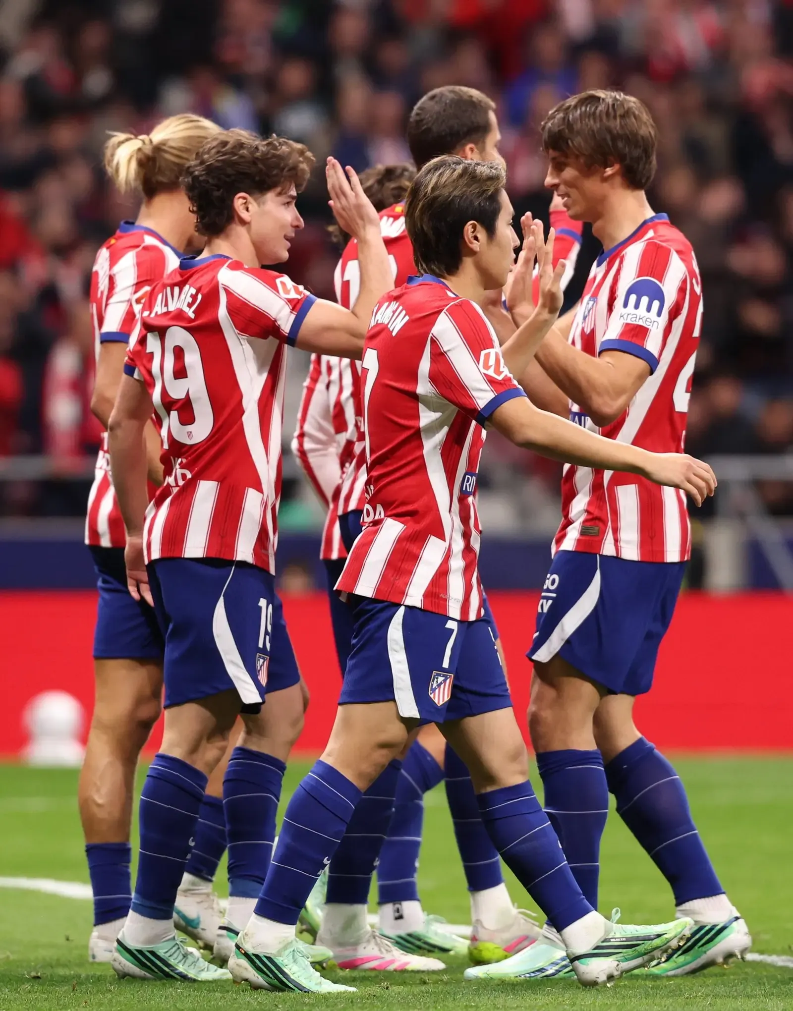 Atletico Madrid close to 2 points of Barcelona after Julian Alvarez strike