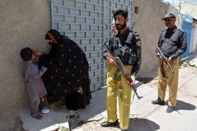Pakistan polio worker attacks kill hundreds, enabling endemic spread