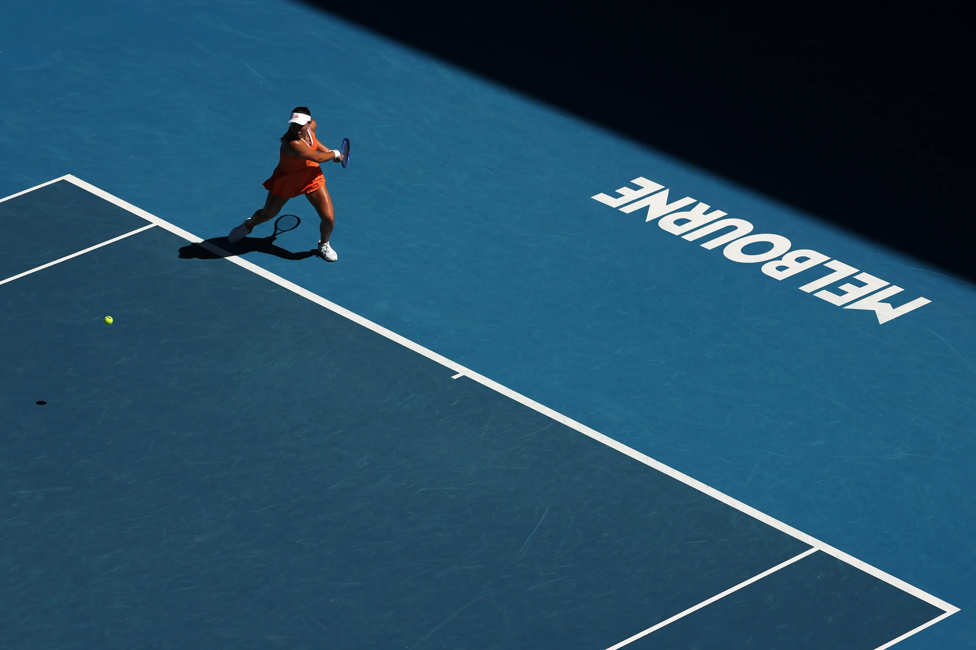 Why Were Outdoor Matches Suspended at the Aus Open?