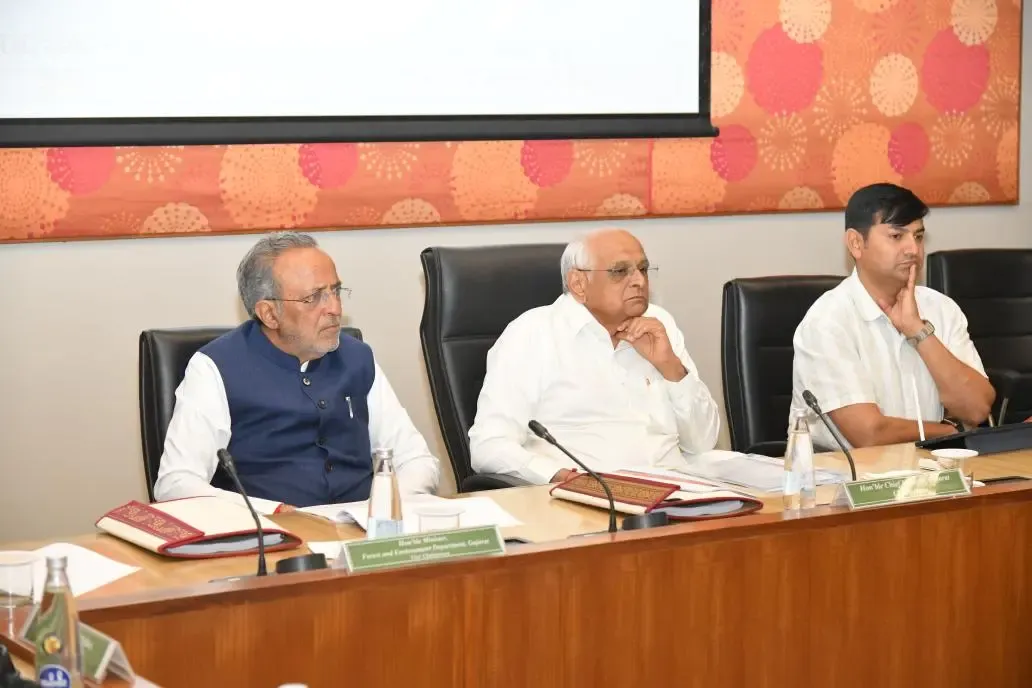 How is the Australian Envoy Collaborating with Gujarat CM on Olympics and Renewable Energy?