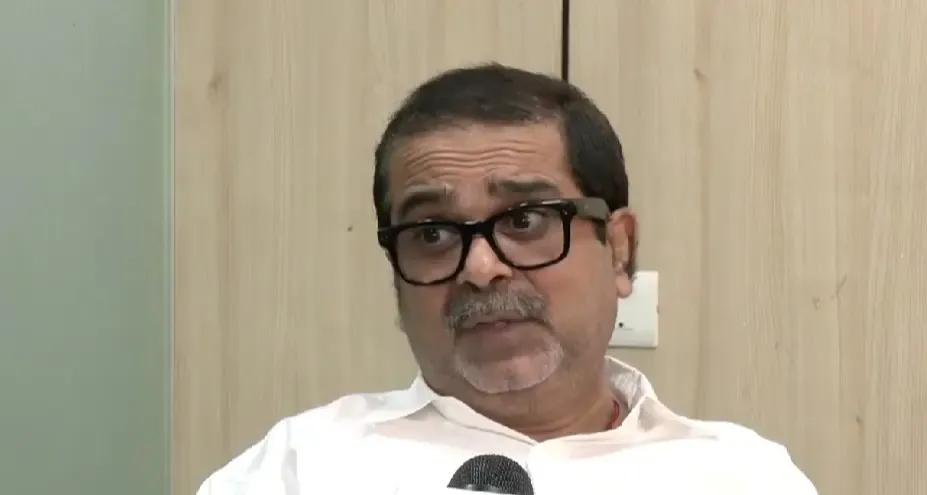 Avadh Ojha Lauds Amit Shah as a 'Determined' Leader; Anticipates TMC's Departure from Bengal