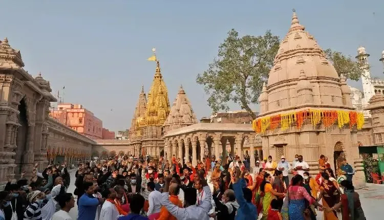 क्या वाराणसी की अविनाशी नगरी में शिव और शक्ति साथ विराजमान हैं?