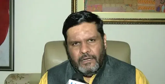 Are Awards Being Used as Political Instruments? BJP Responds to Congress on Padma Awards Controversy