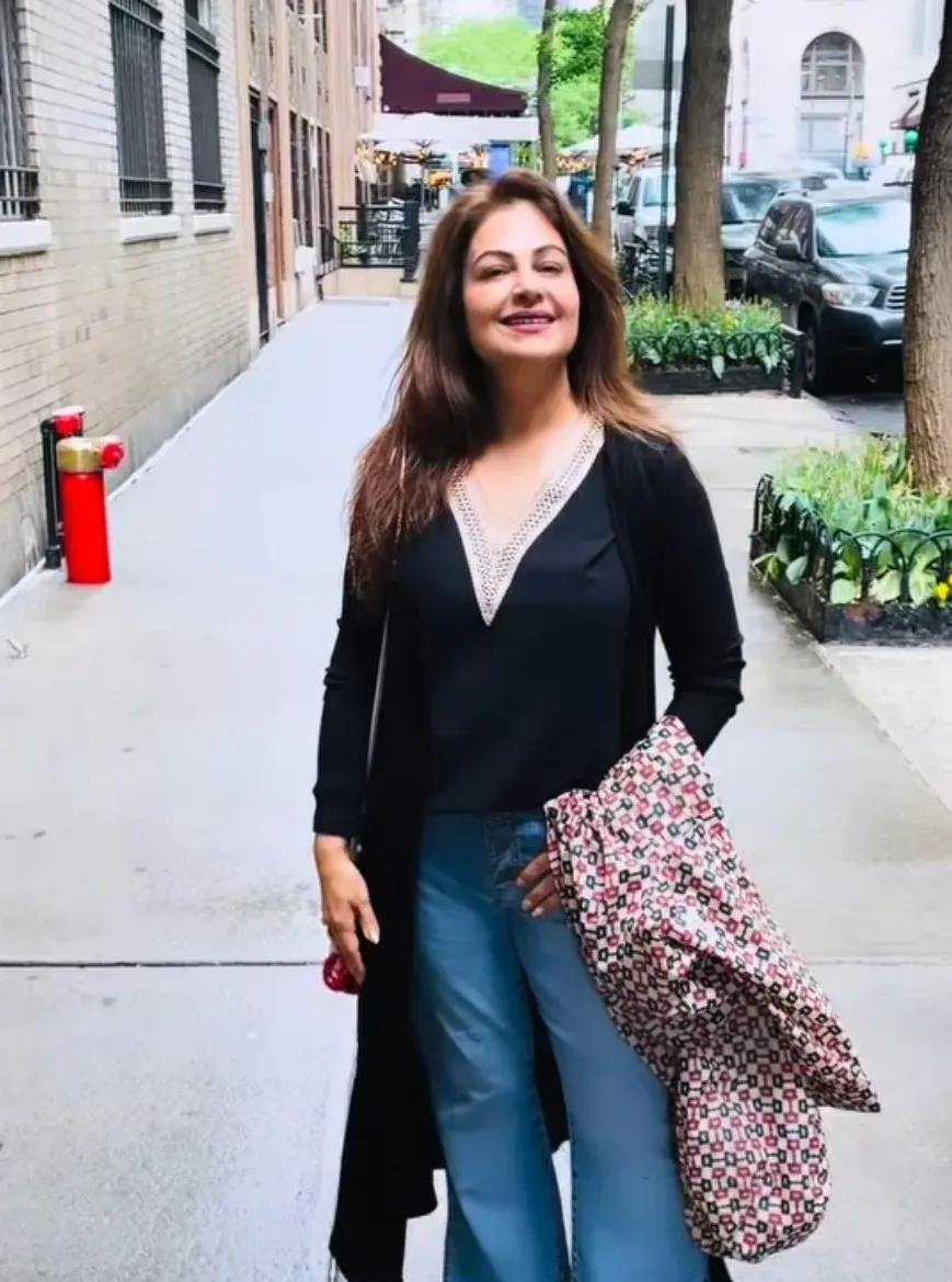 Ayesha Jhulka shares 'postcard moments' from an ordinary day