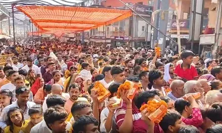 हनुमानगढ़ी अयोध्या में जेठ माह के पांचवें मंगलवार पर उमड़ा आस्था का सैलाब, प्रशासन की व्यवस्थाओं की सराहना