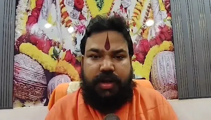 मथुरा में बनेगा भव्य कृष्ण मंदिर: महंत देवेशाचार्य ने CM योगी के बयान का समर्थन किया