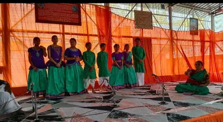 अयोध्या की यज्ञशाला में कुवैत से आए भक्तों की भक्ति का भावपूर्ण रंग