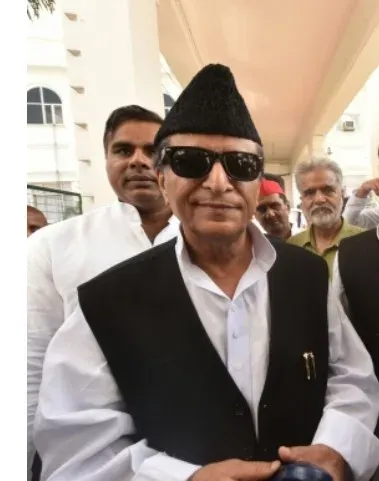 आजम खान को दो पैन कार्ड मामले में 10 साल की सजा, एमपी-एमएलए कोर्ट ने बढ़ाई सजा और जुर्माना