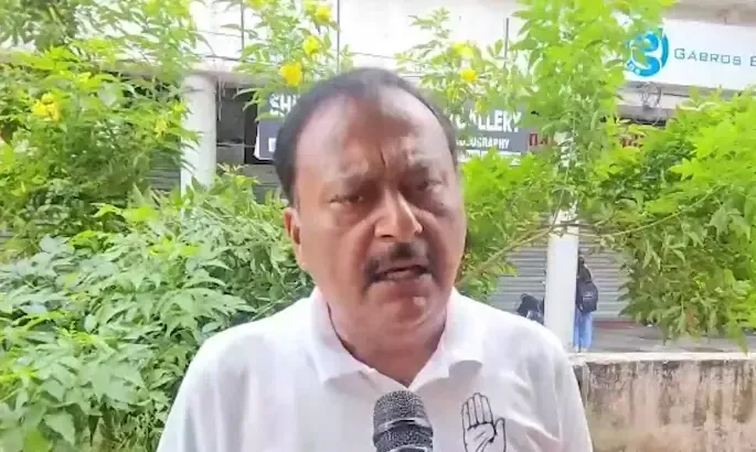 आजमगढ़ हत्याकांड: दो पुजारियों की हत्या पर विपक्ष ने योगी सरकार को घेरा, BJP बोली — कानून-व्यवस्था पूरी तरह मजबूत