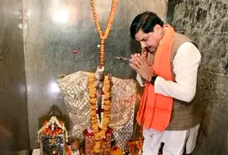 Mohan Yadav offers prayers at Bhojshala Temple on Ganga Dussehra in Dhar