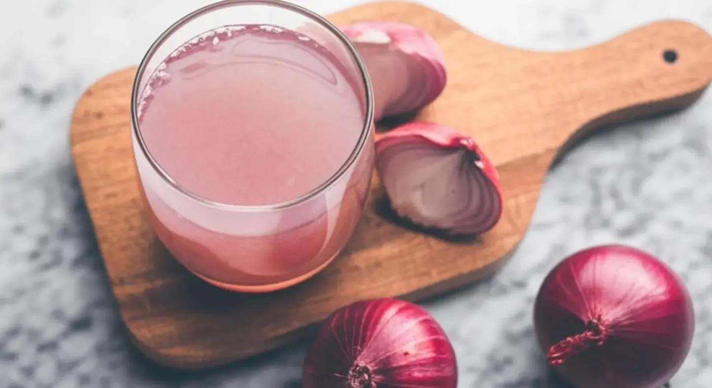 क्या प्याज का रस बालों को पोषण देगा और समस्याओं से राहत दिलाएगा?