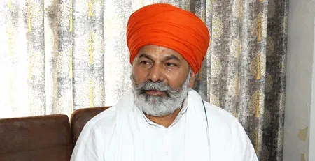 राकेश टिकैत का तंज: बाबा बागेश्वर पर्चे से राम मंदिर चढ़ावा चोरों के नाम बताएं, पुलिस बेवजह परेशान