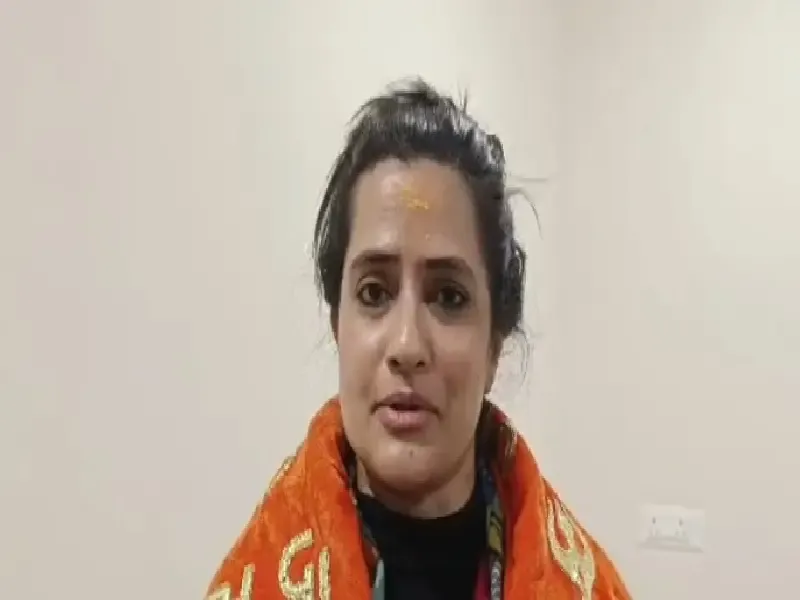 क्या बाबा महाकाल की भस्म आरती में शामिल होकर मंत्रमुग्ध हुईं सोना महापात्रा?