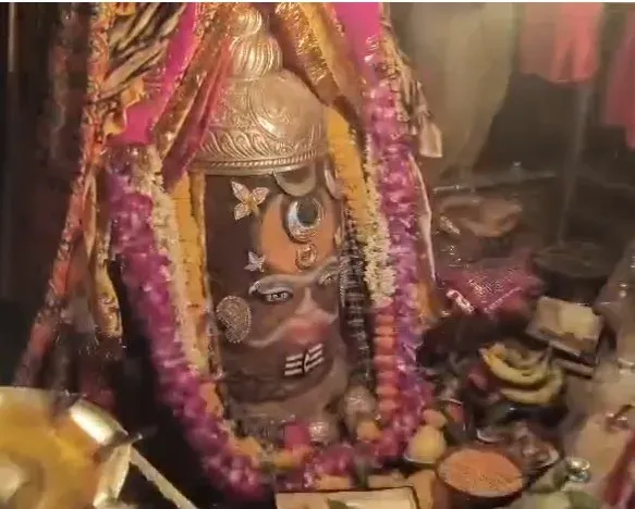 उज्जैन में बाबा महाकालेश्वर की भस्म आरती संपन्न, पंचामृत अभिषेक और दिव्य शृंगार से गूंजा 'जय महाकाल'