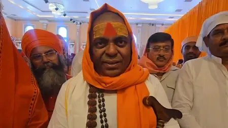 बाबा रामदेव के बयान पर संतों का समर्थन: 'भारत के मुसलमानों के पूर्वज हिंदू थे'