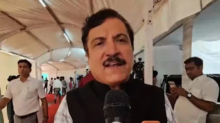 'बाबर जनता पार्टी' टिप्पणी पर भाजपा का पलटवार, उद्धव ठाकरे को 'औरंगजेब जनता पार्टी' का जवाब