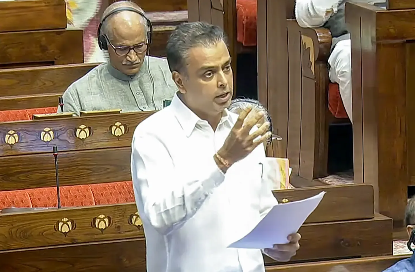 राज्यसभा में बच्चों के सोशल मीडिया पर प्रभाव की चिंता, उठी निर्णायक कदम उठाने की मांग