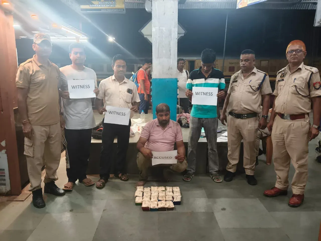 बदरपुर रेलवे स्टेशन पर ₹55.84 लाख की हेरोइन बरामद, तस्कर मो. ताजउद्दीन गिरफ्तार