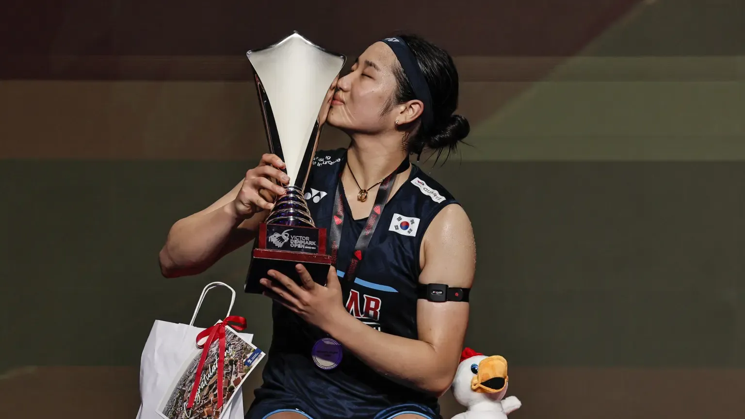 An Se-young clinches 47th title at Denmark Open, breaks all-time women's singles record
