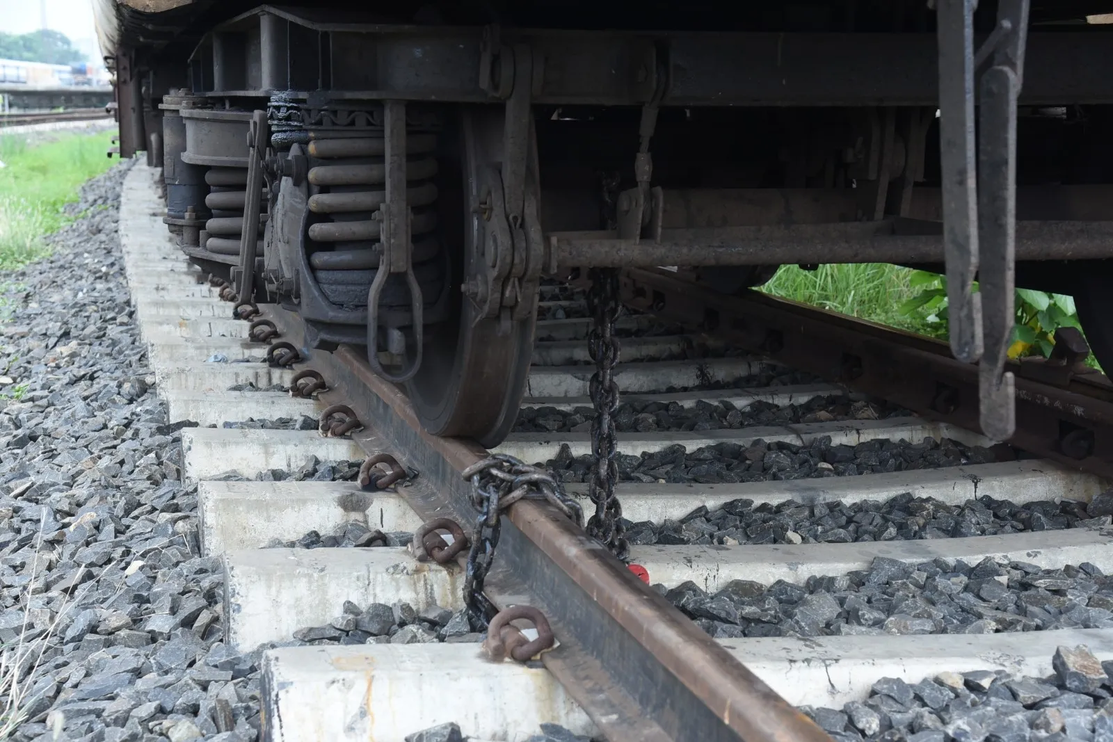 क्या बागपत में ट्रेन हादसा टल गया?