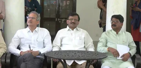 शिवसेना (यूबीटी) का आरोप: ₹15-15 करोड़ में हो रही सांसदों की खरीद-फरोख्त, राउत बोले — बागियों को नहीं छोड़ेंगे