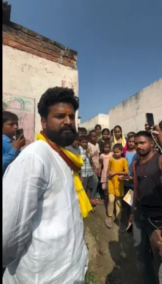 क्या बहोरनापुर गांव की दुर्दशा पर अभिनेता रितेश पांडे का वीडियो सवाल उठाता है?