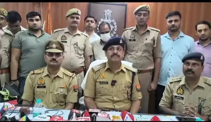 ग्रेटर नोएडा: बंद मकानों की रेकी कर चोरी करने वाला आरोपी गिरफ्तार, ₹11 लाख के आभूषण बरामद