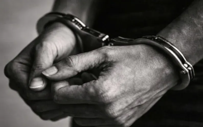 बांद्रा में बिना अनुमति उड़ाए 250 ड्रोन, दो पर केस; ₹2 करोड़ के उपकरण जब्त