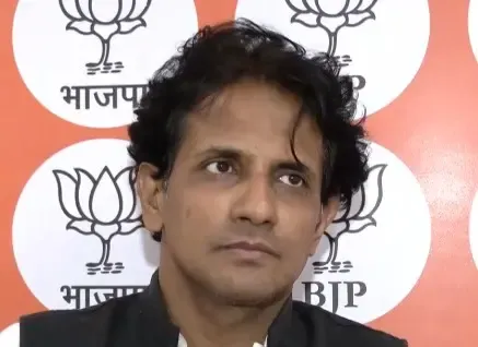 टीएमसी की बेचैनी: बंगाल में भाजपा की 'परिवर्तन यात्रा' पर तुहिन सिन्हा का बयान