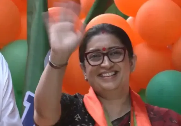 स्मृति ईरानी ने कोलकाता में पीएम मोदी का वादा दोहराया: 'बंगाल में होगा सबका हिसाब'