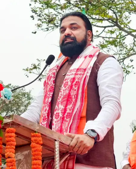 बंगाल में बदलाव की लहर: सम्राट चौधरी ने ममता बनर्जी की सरकार को उखाड़ने का किया आह्वान