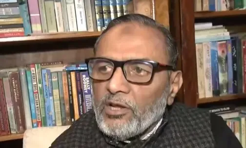 क्या बांग्लादेश के मामले में शेख हसीना को बोलने का अधिकार नहीं है?