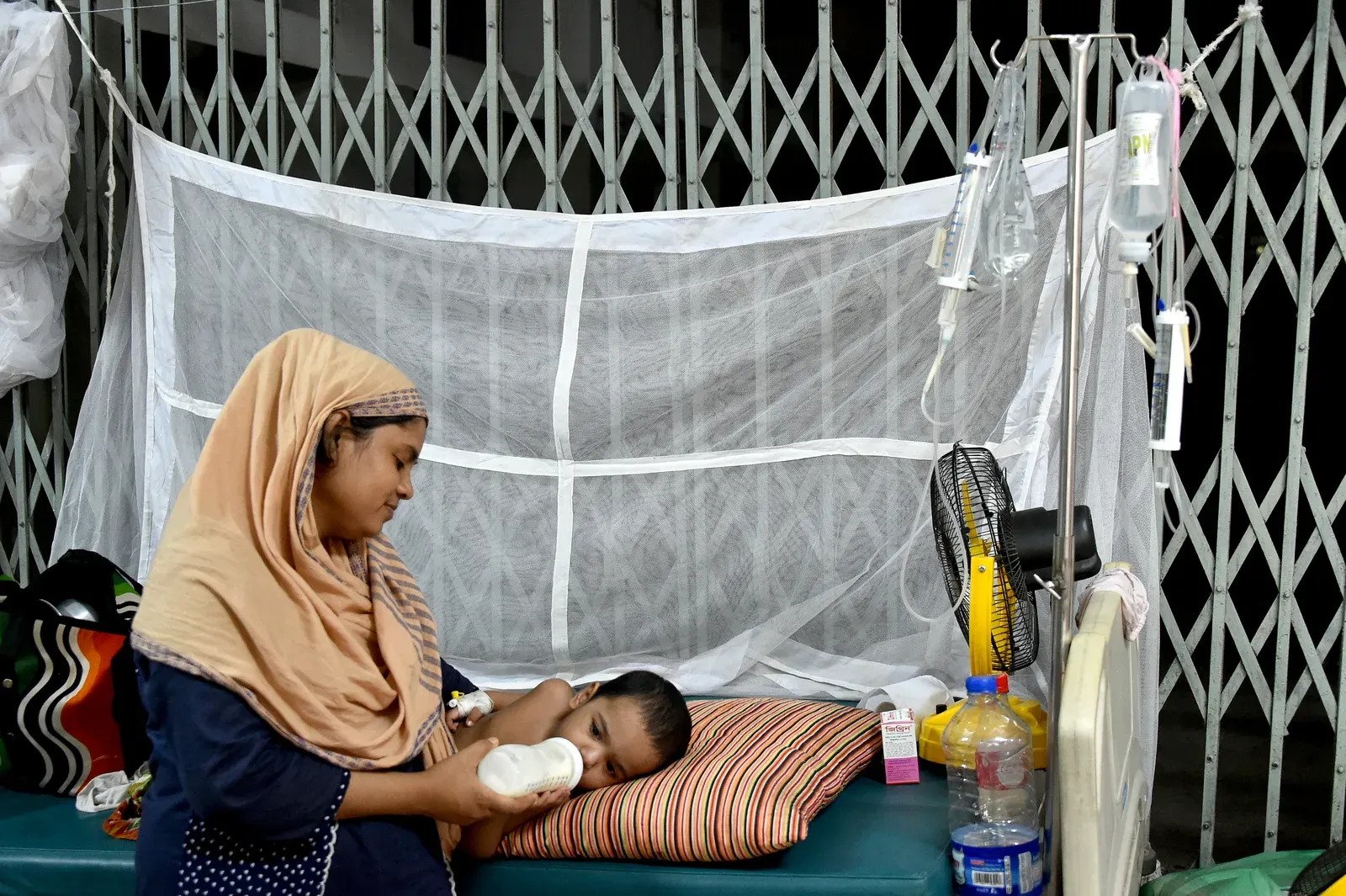 Bangladesh measles outbreak death toll hits 854 as five more children die