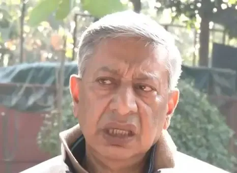 क्या बांग्लादेश में आईएसआई सक्रिय है, स्थिति का फायदा उठाना चाहती है: एसपी वेद?