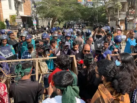 What Happened Outside the Indian Mission in Chittagong?