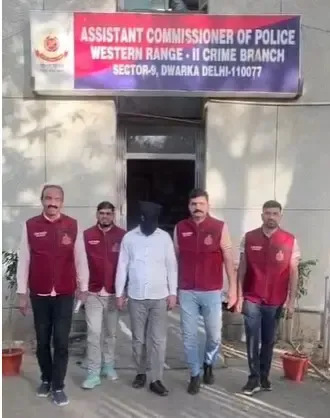 Delhi Police Arrest Bank Employee in Multi-Crore Cyber Fraud Scheme