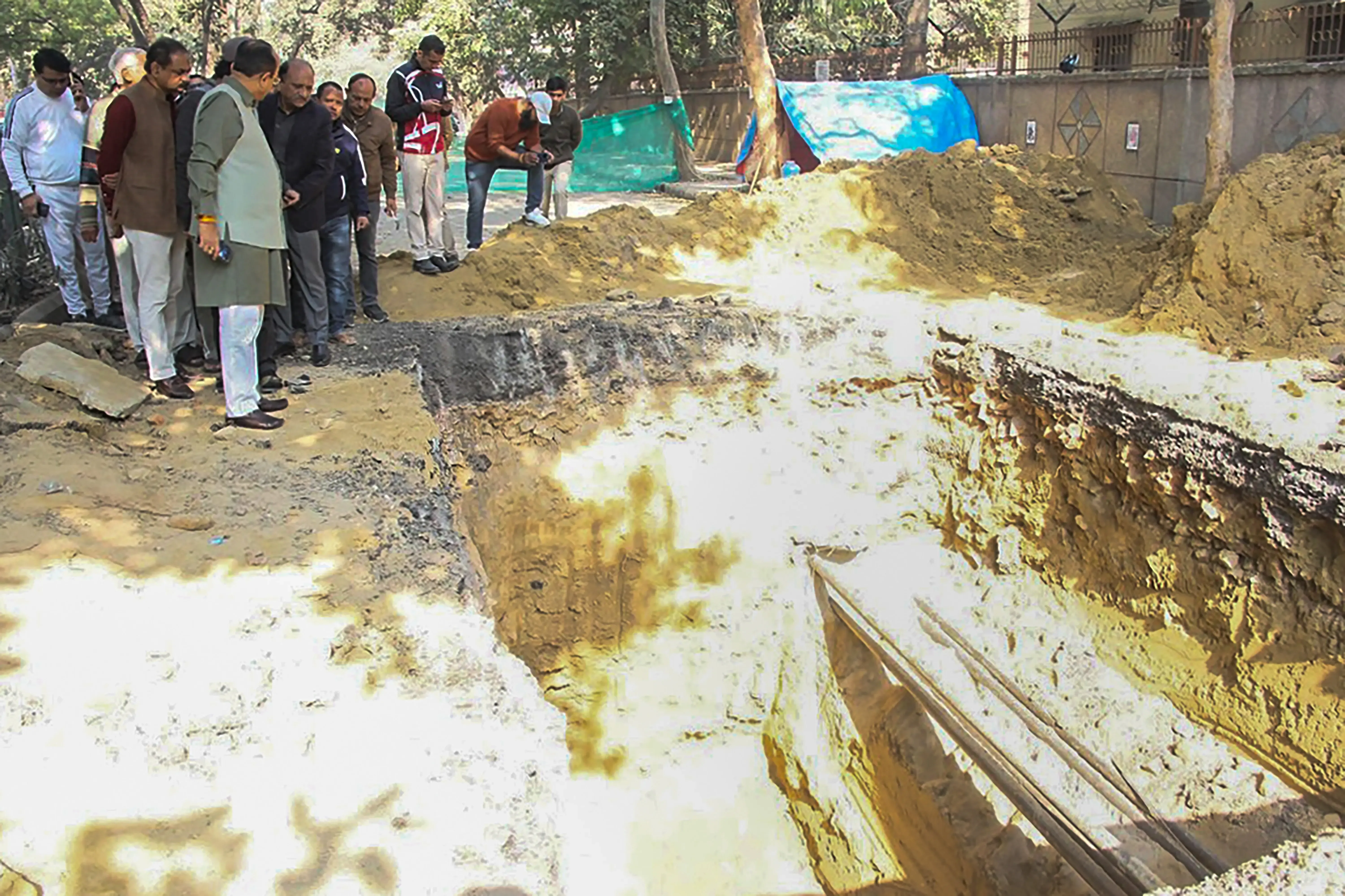 How Did a Bank Employee Tragically Fall to His Death in a DJB Project Pit?