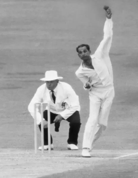 बापू नाडकर्णी: गेंदबाजी में अद्वितीय रिकॉर्ड और क्रिकेट में उनकी अनमोल भूमिका