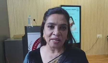बारामूला के एसएसएम कॉलेज में डॉ. रितु सिंह ने छात्रों को किया प्रेरित, कौशल विकास और नवाचार पर दिया विशेष जोर