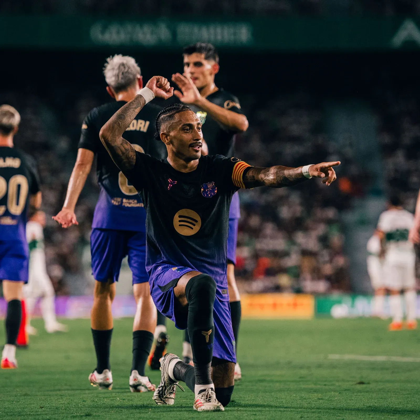 Barcelona open La Liga title defense with 5-0 rout of Elche