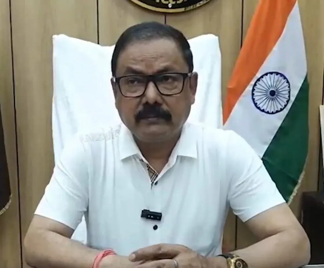 बरेली तूफान में 25 वर्षीय युवक की मौत, परिवार को ₹4 लाख मुआवजा; DM अविनाश सिंह ने दिए सख्त निर्देश