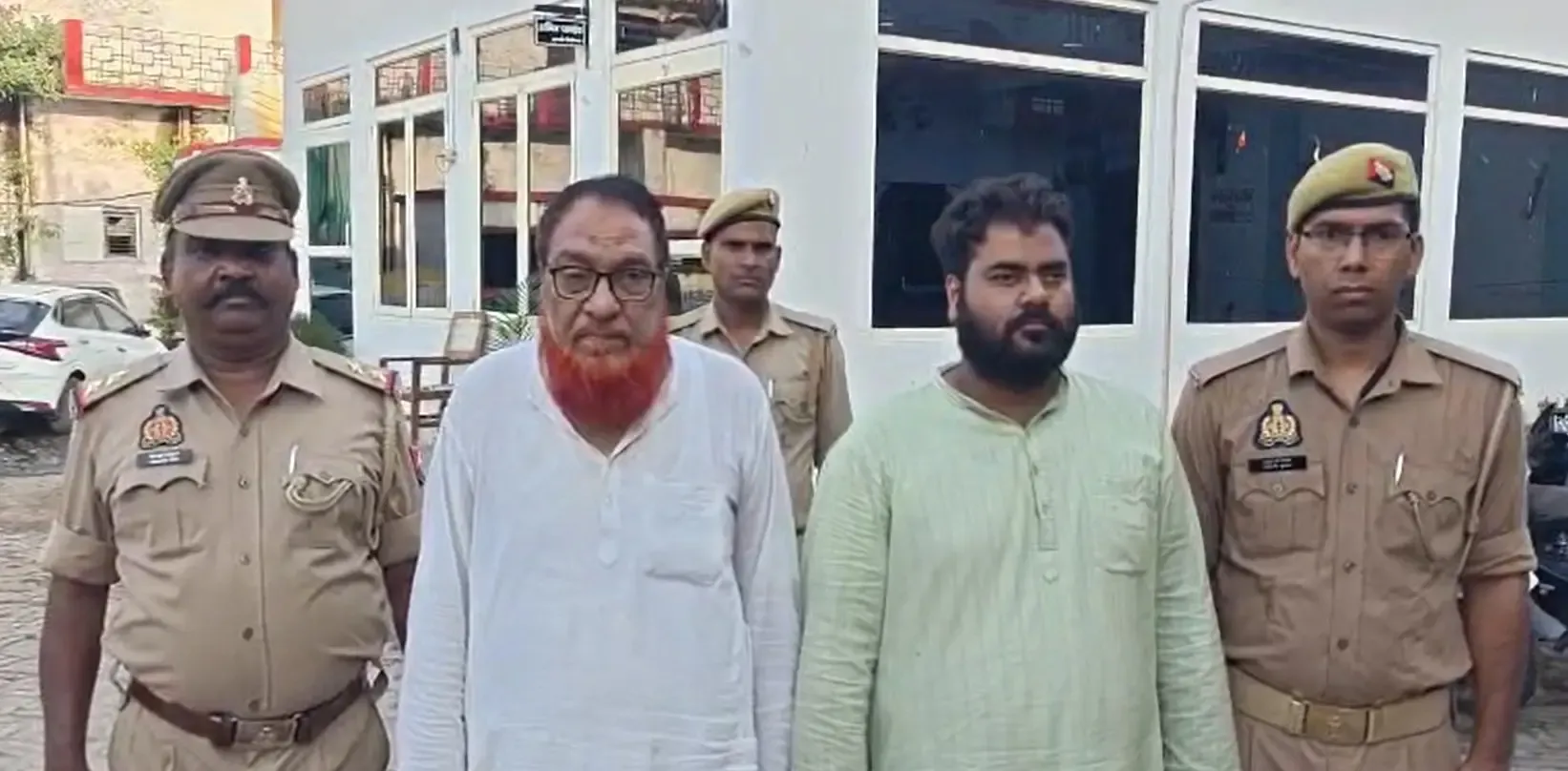क्या बरेली में मौलाना तौकीर के करीबी डॉ. नफीस समेत 8 गिरफ्तार हुए?
