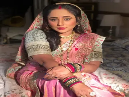 बारिश में रानी चटर्जी को आने लगी 'किसी खास' की याद, कहा- क्यों ना निकले घर से दिल