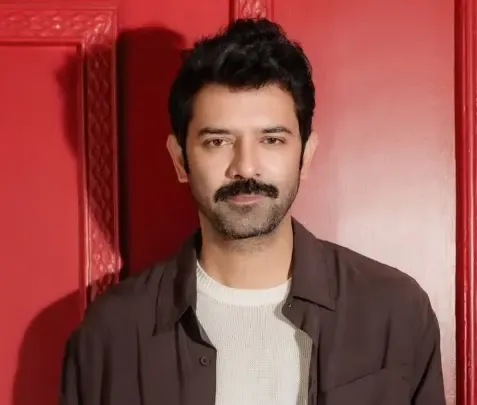 What is Barun Sobti's secret to a fulfilling relationship?