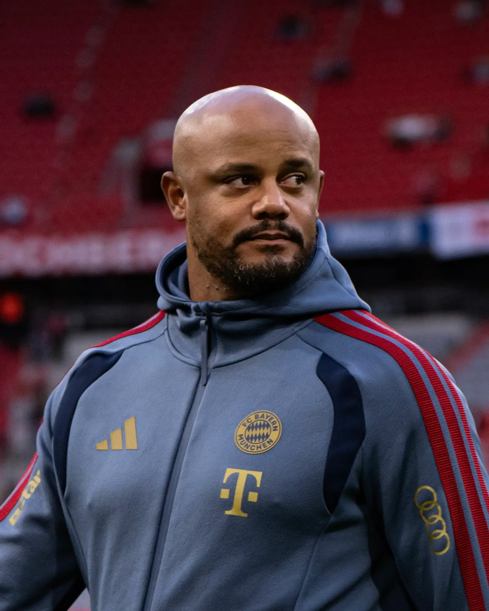 Bayern Munich boss Vincent Kompany collapses at training, hospitalised