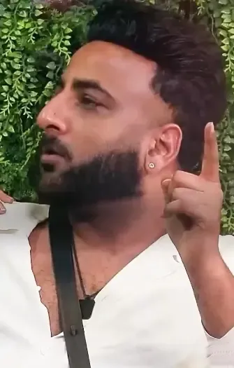 Why is Shehbaaz Badesha Upset with Ashnoor Kaur's Father?